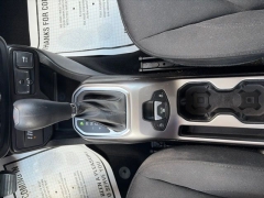 Used 2022  Jeep Renegade Latitude 4x4 at Clutts Auto Sales near Hazard&comma; KY