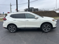 Used 2018  Nissan Rogue 4d SUV AWD SL at Clutts Auto Sales near Hazard&comma; KY