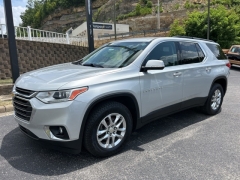Used 2020 Chevrolet Traverse 4d SUV AWD LT Cloth w/2FL at Clutts Auto Sales near Hazard, KY