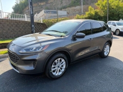 Used 2020  Ford Escape 4d SUV AWD SE at Clutts Auto Sales near Hazard&comma; KY