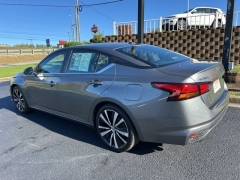Used 2021 Nissan Altima 2.5 SR Sedan at Clutts Auto Sales near Hazard, KY