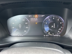 Used 2022 Volvo XC40 T5 AWD Momentum at Clutts Auto Sales near Hazard, KY