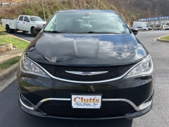 Used 2020  Chrysler Pacifica 4d Wagon Touring at Clutts Auto Sales near Hazard&comma; KY