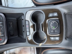 Used 2021  GMC Acadia AWD 4dr AT4 at Clutts Auto Sales near Hazard&comma; KY