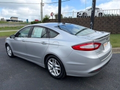 Used 2016  Ford Fusion 4d Sedan SE 2&period;5L at Clutts Auto Sales near Hazard&comma; KY