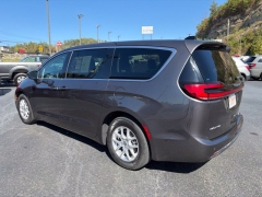 Used 2023  Chrysler Pacifica Touring L FWD at Clutts Auto Sales near Hazard&comma; KY