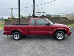 Used 2001 Chevrolet S10 Pickup 2WD Ext Cab at Clutts Auto Sales near Hazard, KY