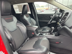 Used 2017  Jeep Cherokee 4d SUV 4WD Trailhawk V6 at Clutts Auto Sales near Hazard&comma; KY