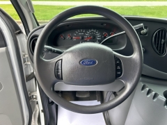 Used 2006 Ford Econoline Wagon E350 Ext Wagon Super XL at Clutts Auto Sales near Hazard, KY