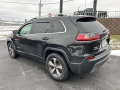 Used 2019  Jeep Cherokee 4d SUV 4WD Limited 3&period;2L at Clutts Auto Sales near Hazard&comma; KY