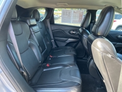 Used 2019 Jeep Cherokee 4d SUV 4WD Limited 3.2L at Clutts Auto Sales near Hazard, KY