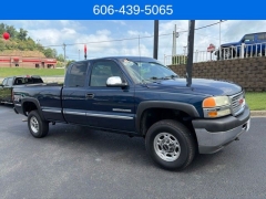 Used 2001  GMC Sierra 2500 4WD Ext Cab HD SLE Longbed at Clutts Auto Sales near Hazard&comma; KY
