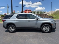 Used 2023  Chevrolet Traverse AWD 4dr LT Cloth w&sol;1LT at Clutts Auto Sales near Hazard&comma; KY