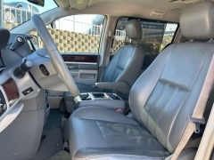 Used 2010  Chrysler Town & Country 4d Wagon Touring at Clutts Auto Sales near Hazard&comma; KY