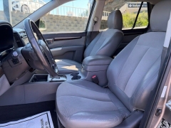 Used 2012  Hyundai Santa Fe 4d SUV FWD SE at Clutts Auto Sales near Hazard&comma; KY