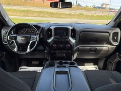 Used 2021  Chevrolet Silverado 1500 2WD Crew Cab 147" LT at Clutts Auto Sales near Hazard&comma; KY