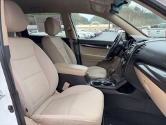 Used 2013  Kia Sorento 4d SUV AWD LX V6 at Clutts Auto Sales near Hazard&comma; KY