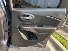 Used 2019 Jeep Cherokee 4d SUV 4WD Limited 3.2L at Clutts Auto Sales near Hazard, KY