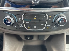 Used 2021 Chevrolet Traverse AWD 4dr LT Cloth w/1LT at Clutts Auto Sales near Hazard, KY