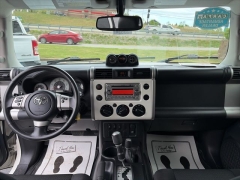 Used 2013  Toyota FJ Cruiser 4d SUV 4WD Auto at Clutts Auto Sales near Hazard&comma; KY