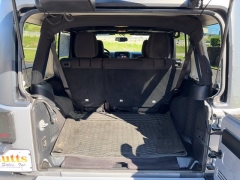 Used 2016  Jeep Wrangler Unlimited 4d Convertible Sahara at Clutts Auto Sales near Hazard&comma; KY