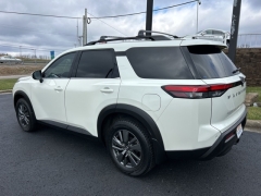 Used 2022  Nissan Pathfinder SV 4WD at Clutts Auto Sales near Hazard&comma; KY