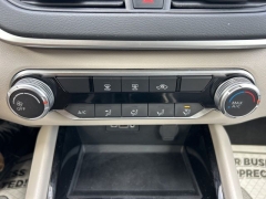 Used 2021  Nissan Altima 2&period;5 SV Sedan at Clutts Auto Sales near Hazard&comma; KY