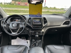 Used 2020 Jeep Cherokee 4d SUV 4WD Latitude Plus Altitude 3.2L at Clutts Auto Sales near Hazard, KY