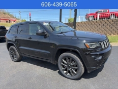 Used 2021  Jeep Grand Cherokee Laredo X 4x4 at Clutts Auto Sales near Hazard&comma; KY