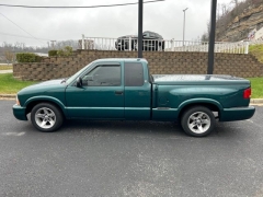 Used 1998  GMC Sonoma Pickup 2WD Ext Cab SLS at Clutts Auto Sales near Hazard&comma; KY