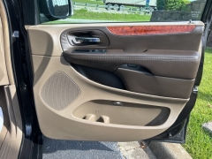 Used 2015 Chrysler Town & Country 4d Wagon Touring at Clutts Auto Sales near Hazard, KY
