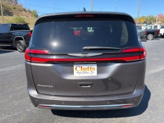 Used 2023  Chrysler Pacifica Touring L FWD at Clutts Auto Sales near Hazard&comma; KY