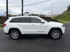 Used 2018  Jeep Grand Cherokee 4d SUV 4WD Laredo E at Clutts Auto Sales near Hazard&comma; KY