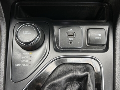 Used 2019  Jeep Cherokee 4d SUV 4WD Limited 3&period;2L at Clutts Auto Sales near Hazard&comma; KY