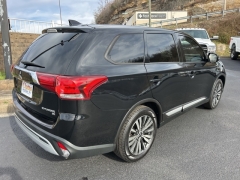 Used 2019  Mitsubishi Outlander 4d SUV FWD SE at Clutts Auto Sales near Hazard&comma; KY