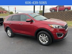 Used 2017  Kia Sorento 4d SUV FWD LX at Clutts Auto Sales near Hazard&comma; KY