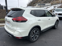 Used 2018  Nissan Rogue 4d SUV AWD SL at Clutts Auto Sales near Hazard&comma; KY