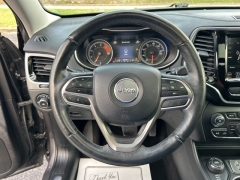 Used 2019 Jeep Cherokee 4d SUV 4WD Limited 2.0L Turbo at Clutts Auto Sales near Hazard, KY