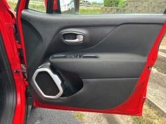 Used 2019 Jeep Renegade 4d SUV 4WD Latitude at Clutts Auto Sales near Hazard, KY
