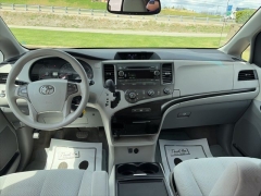 Used 2012  Toyota Sienna 4d Wagon LE V6 at Clutts Auto Sales near Hazard&comma; KY