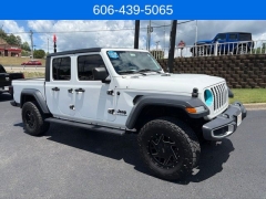 Used 2020  Jeep Gladiator Crew Cab Sport at Clutts Auto Sales near Hazard&comma; KY