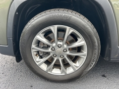 Used 2019  Jeep Cherokee 4d SUV FWD Latitude Plus 2.4L at Clutts Auto Sales near Hazard, KY