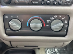 Used 1998  GMC Sonoma Pickup 2WD Ext Cab SLS at Clutts Auto Sales near Hazard&comma; KY