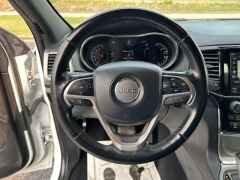 Used 2020 Jeep Grand Cherokee 4d SUV 4WD Laredo E at Clutts Auto Sales near Hazard, KY