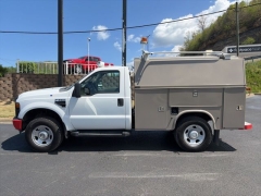 Used 2008  Ford Super Duty F-350 4WD Reg Cab XL SRW at Clutts Auto Sales near Hazard&comma; KY