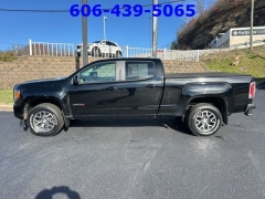 Used 2021  GMC Canyon 4WD Crew Cab 128" AT4 w&sol;Leather at Clutts Auto Sales near Hazard&comma; KY