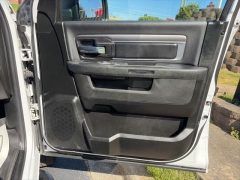Used 2022  Ram 1500 Classic 4WD Warlock Crew Cab 5'7" Box at Clutts Auto Sales near Hazard&comma; KY