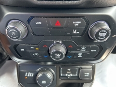 Used 2021 Jeep Renegade Latitude 4x4 at Clutts Auto Sales near Hazard, KY