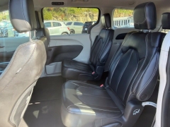 Used 2023  Chrysler Pacifica Touring L FWD at Clutts Auto Sales near Hazard&comma; KY