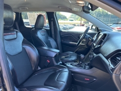 Used 2020 Jeep Cherokee 4d SUV 4WD Trailhawk 3.2L at Clutts Auto Sales near Hazard, KY